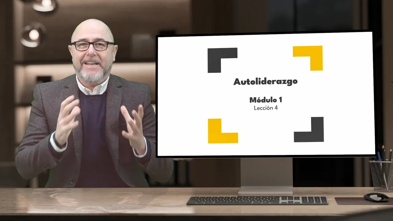 Jordi Alemany impartiendo una vídeo-lección del programa Human Leadership